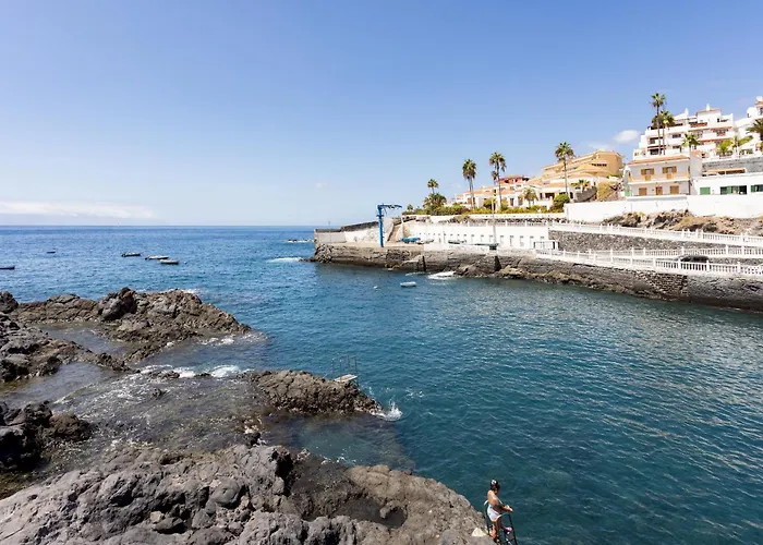 アパート Home2book Sunlit Coastal Escape Puerto Santiago